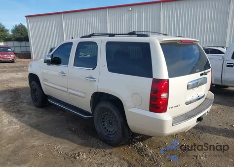 2008 Chevrolet Tahoe Ltz z USA, uszkodzony, nr VIN 1GNFC13018R181725